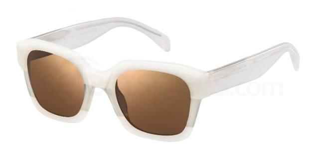 marc-by-marc-jacobs-sunglasses-at-selectspecs